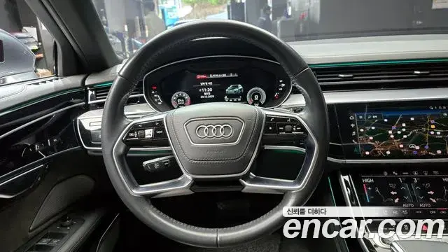 Audi A8 2021 — Фото 14/20