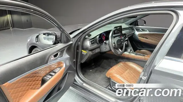 Genesis G70 2019 — Şəkil 17/20