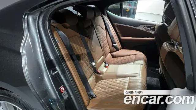 Genesis G70 2019 — Şəkil 14/20