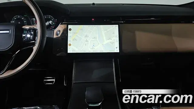 Land Rover Range Rover Velar 2024 — Photo 12/20