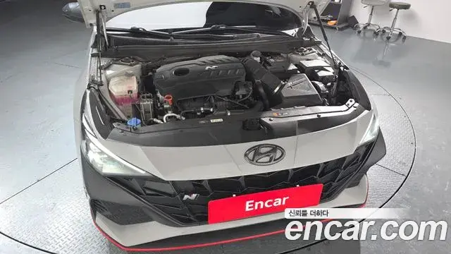 Hyundai The New Avante Hybrid 2022 — Photo 19/20