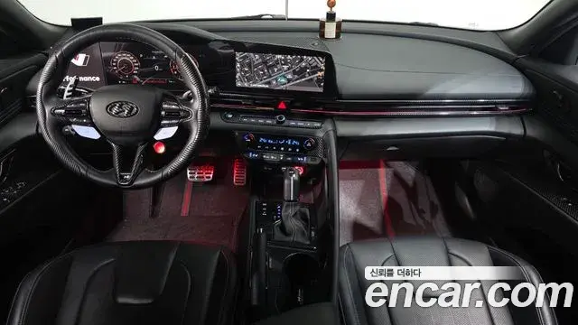 Hyundai The New Avante Hybrid 2022 — Photo 11/20