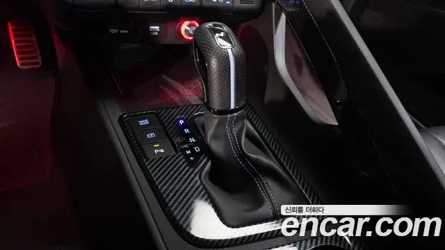 Hyundai The New Avante Hybrid 2022 — Photo 16/20
