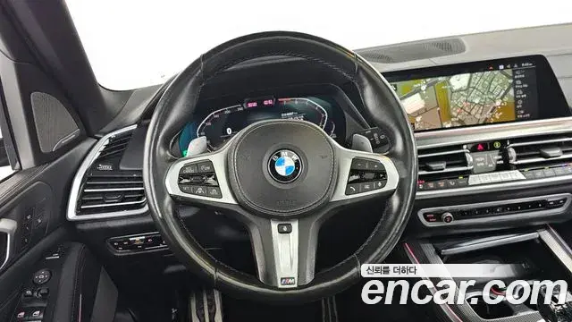 BMW X5 2021 — Photo 11/20
