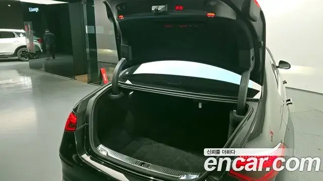 Mercedes-Benz S-Class 2023 — Фото 20/20