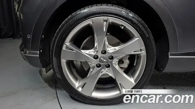 Genesis GV80 2020 — Photo 6/20