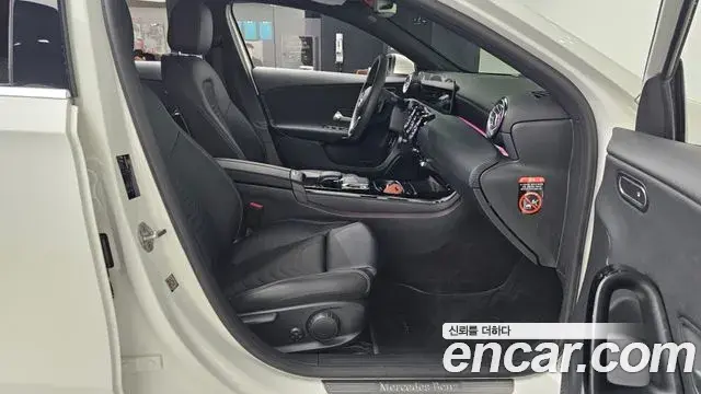 Mercedes-Benz A-Class 2020 — ფოტო 12/20