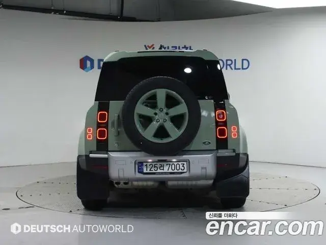 Land Rover Defender 2023 — ფოტო 12/20
