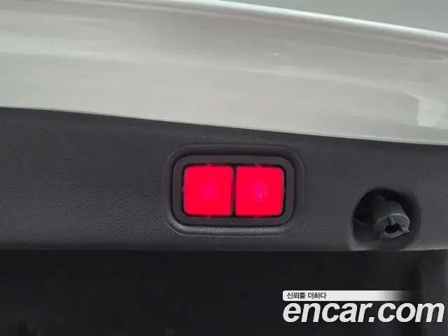 Mercedes-Benz E-Class 2020 — Photo 4/17