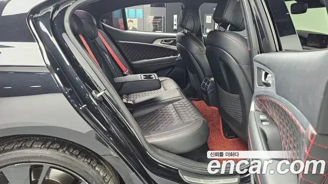 Genesis G70 2020 — Photo 19/20
