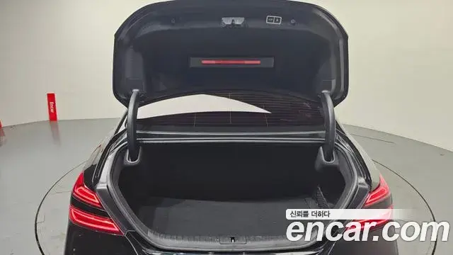 Genesis G70 2020 — Photo 6/20