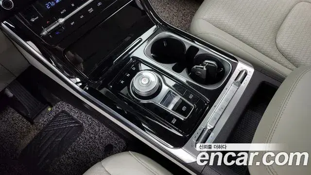 Kia Carnival 2020 — Photo 20/20