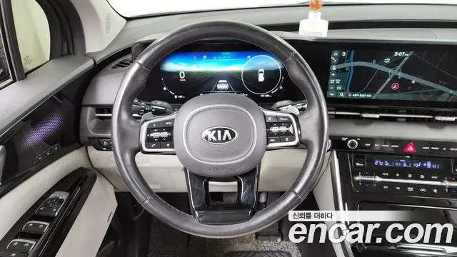 Kia Carnival 2020 — Photo 2/20