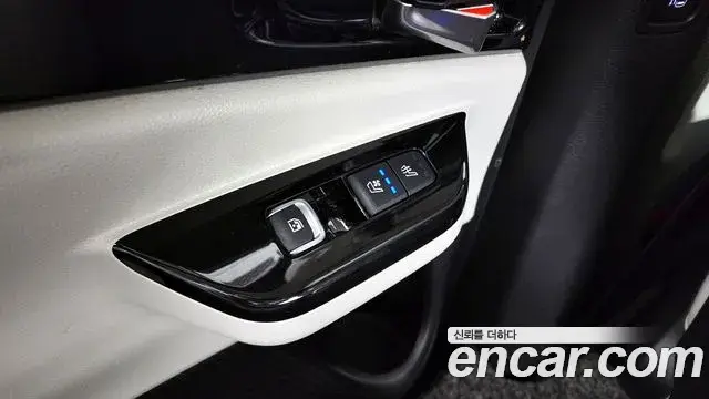 Kia Carnival 2020 — Photo 15/20