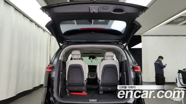 Kia Carnival 2020 — Photo 17/20