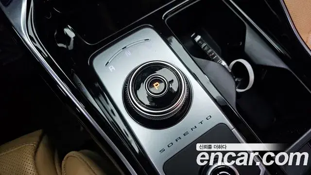Kia Sorento 2020 — Фото 9/20
