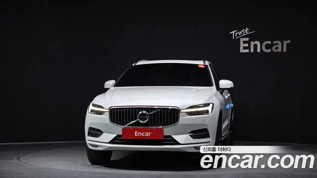 Volvo XC60 2021 — Фото 3/20