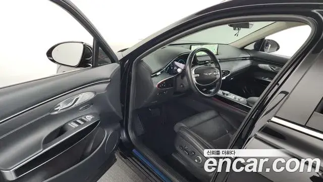 Genesis GV70 2023 — Photo 19/20