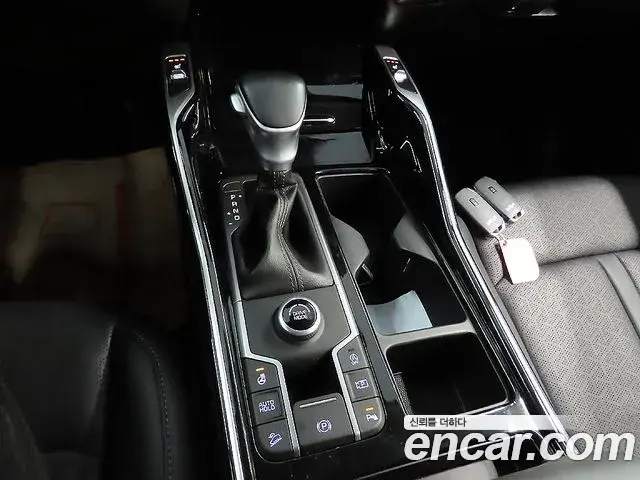Kia Sorento 2021 — Photo 7/20