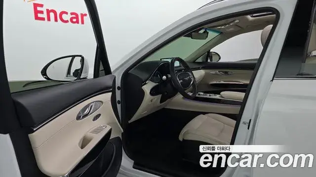 Genesis GV70 2022 — Şəkil 8/20