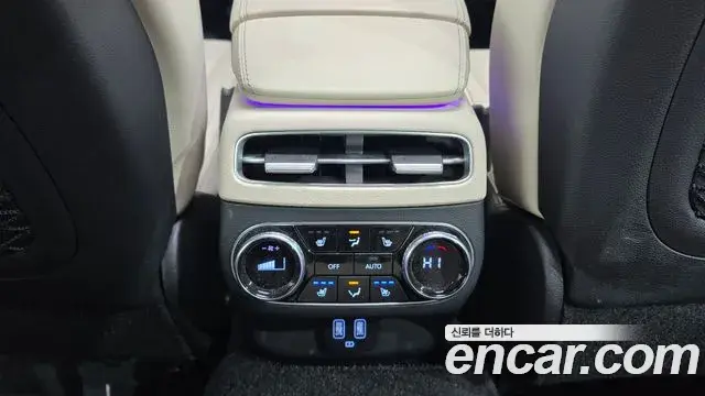Genesis GV70 2022 — Şəkil 20/20