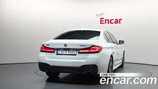 BMW 5 Series 2022 — Şəkil 12/20