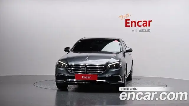 Mercedes-Benz E-Class 2021 — Фото 3/20