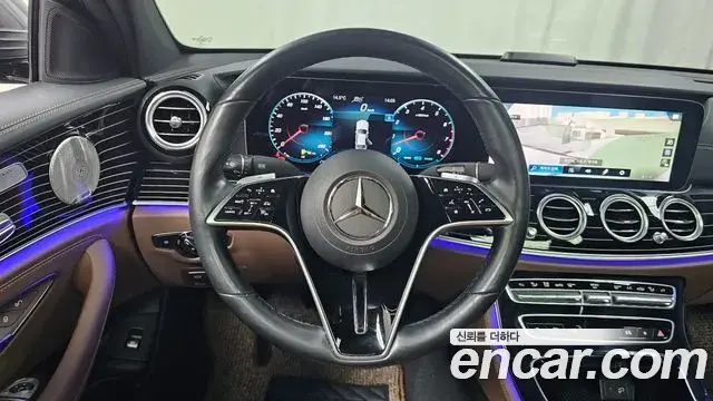 Mercedes-Benz E-Class 2021 — Фото 13/20
