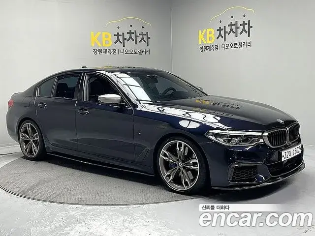 BMW 5 Series 2019 — ფოტო 2/20