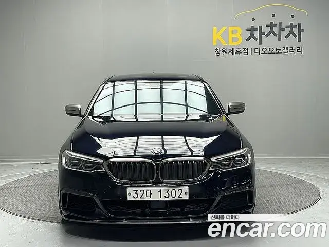 BMW 5 Series 2019 — ფოტო 5/20