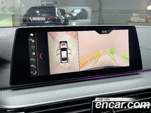 BMW 5 Series 2019 — ფოტო 6/20