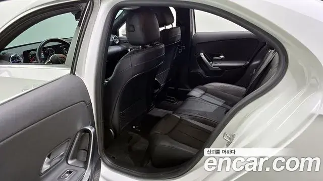 Mercedes-Benz A-Class 2021 — Şəkil 10/20
