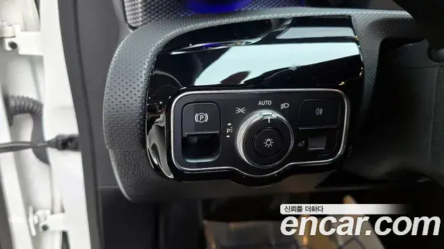 Mercedes-Benz A-Class 2021 — Şəkil 13/20
