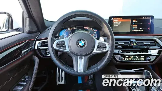 BMW 5 Series 2022 — Şəkil 9/20