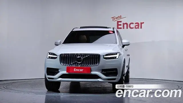 Volvo XC90 2022 — Фото 3/20