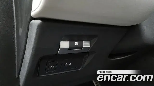 Land Rover Range Rover Evoque 2022 — Photo 4/20