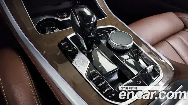 BMW X5 2021 — Photo 10/20