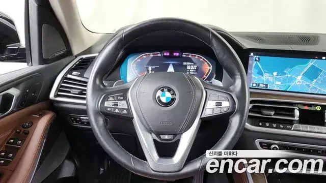 BMW X5 2021 — Photo 11/20