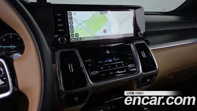 Kia Sorento 2022 — Şəkil 15/20