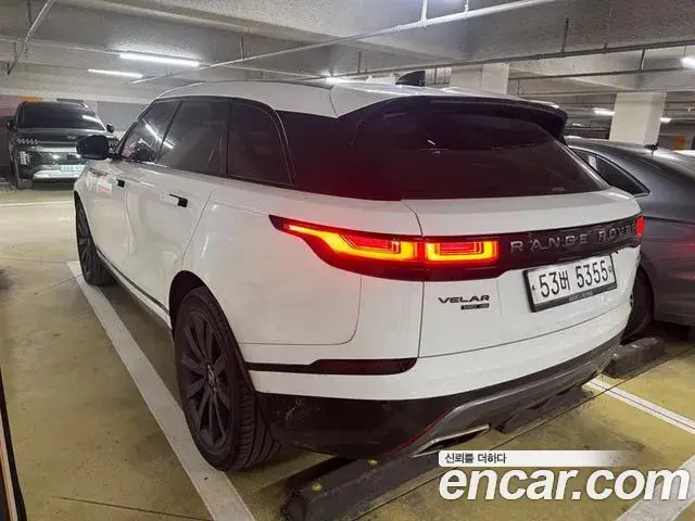 Land Rover Range Rover Velar 2018 — Photo 15/20