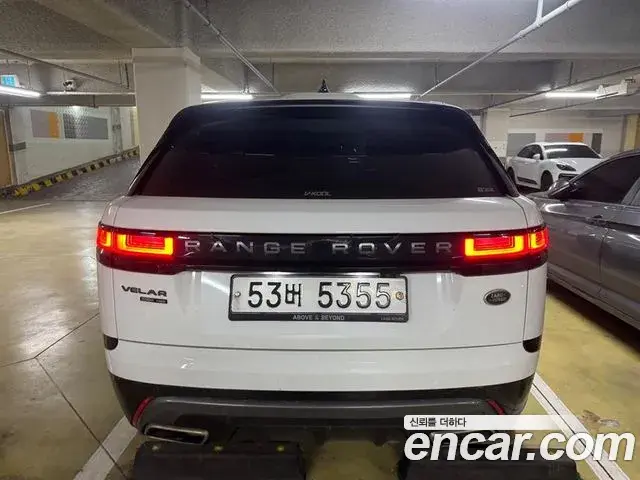 Land Rover Range Rover Velar 2018 — Photo 11/20