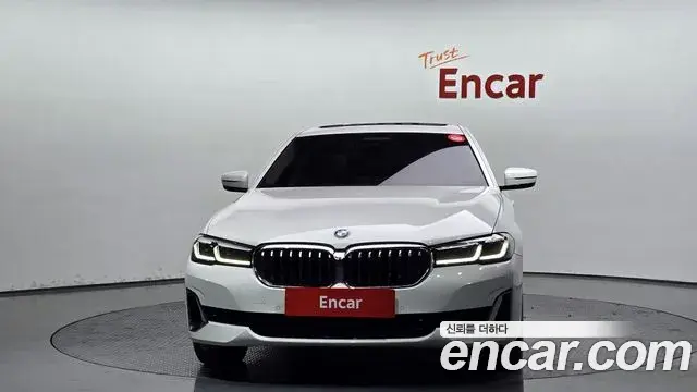 BMW 5 Series 2023 — ფოტო 11/20