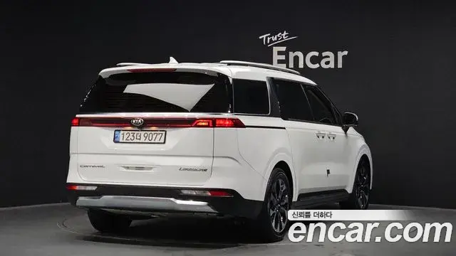 Kia Carnival 2021 — Фото 2/20