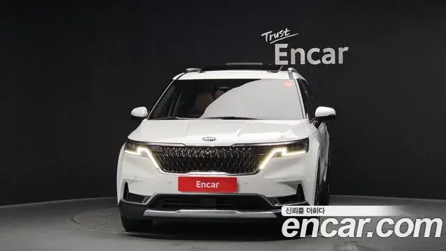 Kia Carnival 2021 — Фото 3/20