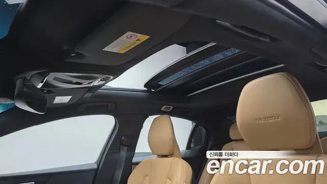 Volvo S60 2019 — ფოტო 4/20