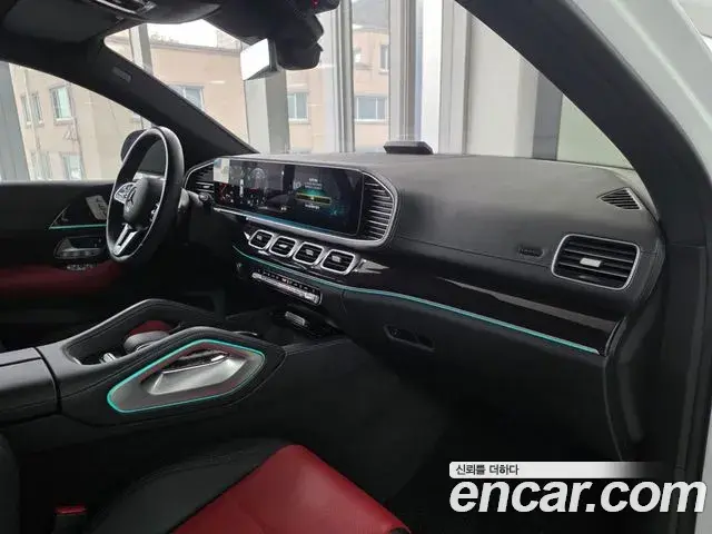 Mercedes-Benz GLE-Class 2023 — ფოტო 8/17