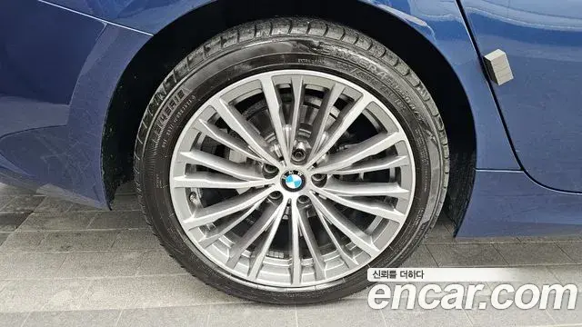 BMW 3 Series 2022 — Şəkil 8/20