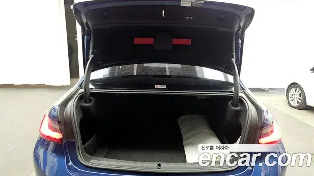 BMW 3 Series 2022 — Şəkil 19/20