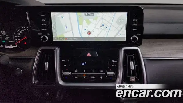 Kia Sorento 2021 — Фото 15/20