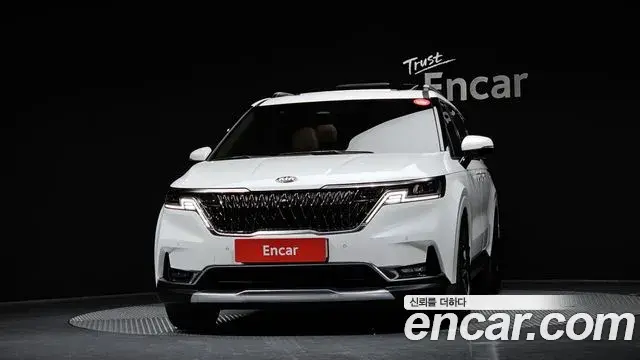 Kia Carnival 2021 — Фото 3/20